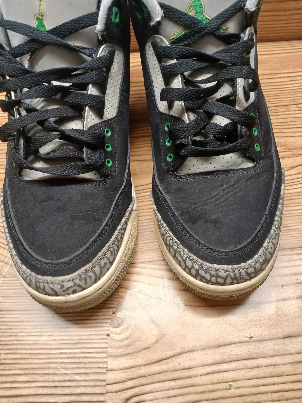 Air Jordan 3 Retro Athletic Sneakers in Black and Green Accent